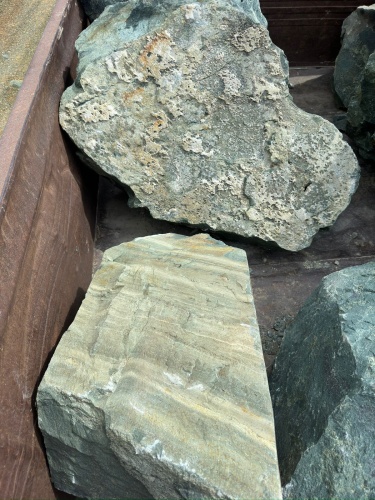 Ландшафтные глыбы зелёные 200-500 килограмм купить в Магаданской области