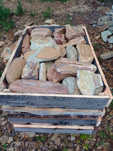 Златолит жёлтый, жёлто-зелёный глыбки и валуны для ланшафтного дизайна купить в Магаданской области