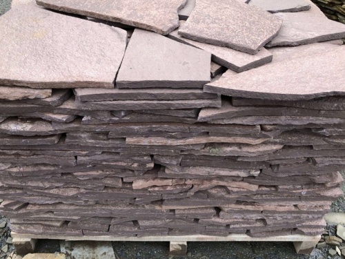 Плитняк лемезит бордовый для облицовки цоколя 20-25 мм  купить в Магаданской области