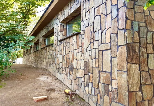 Плитняк кора дерева для цоколя, отмостки купить в Магаданской области